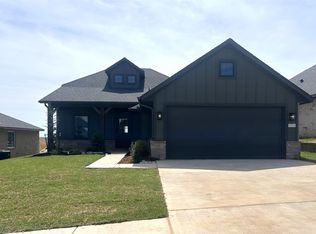 4908 Desert Willow Ln, Edmond, OK 73034