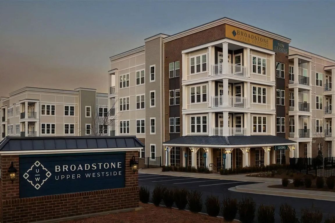 Modern and High End Exterior