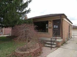32715 Avondale St, Westland, MI 48186