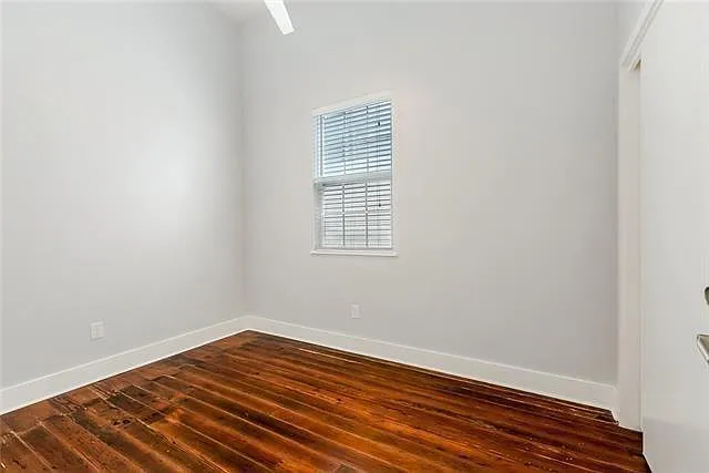 2211 Magnolia St — Photo 6