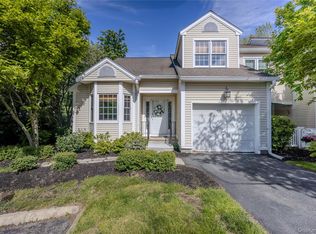 63 Spruce Ridge Dr, Fishkill, NY 12524