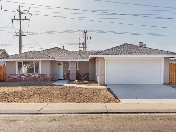 2205 Venus Dr, Ceres, CA 95307