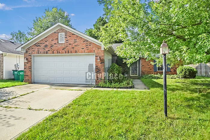 3 bed, 2.0 bath, 1168 sqft, $1,895 — Photo 2