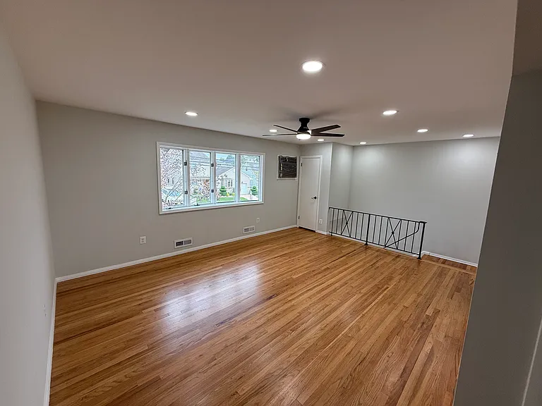 691 9th St #2 — Photo 35