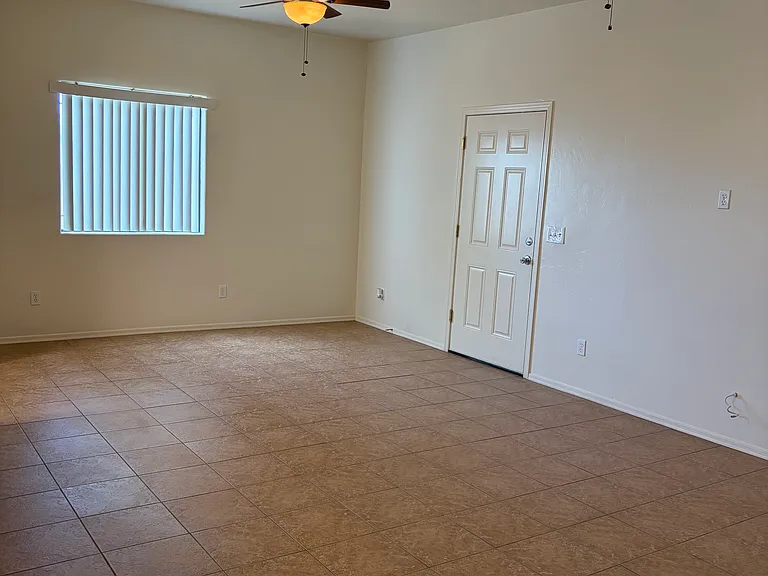 3045 N Estrella Ave — Photo 3