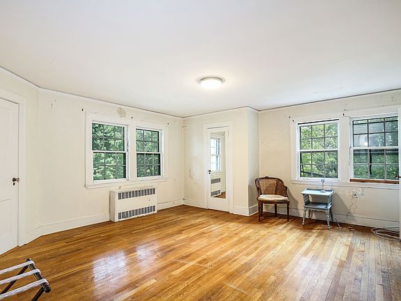 Rockingstone Ave, Larchmont NY   (004 of  15  ).jpg