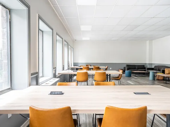 1990 Lexington Avenue image 6 of 9