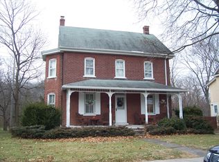 275 2nd St, Schwenksville, PA 19473