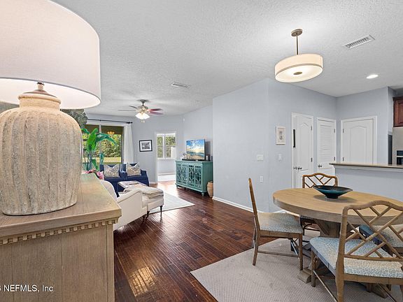 5th image of 6088 BARTRAM VILLAGE Drive