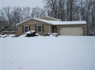 211 Broken Fence Dr, Medina, OH