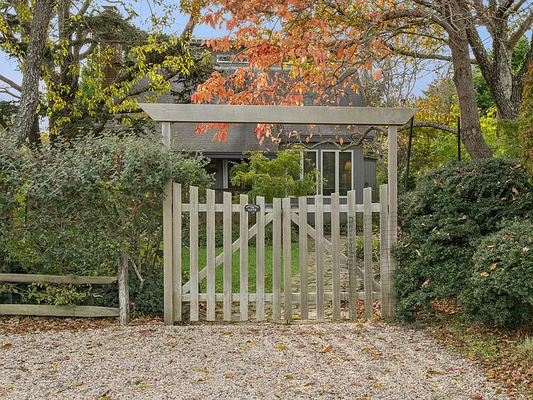 22 Flagg Ave — Photo 25