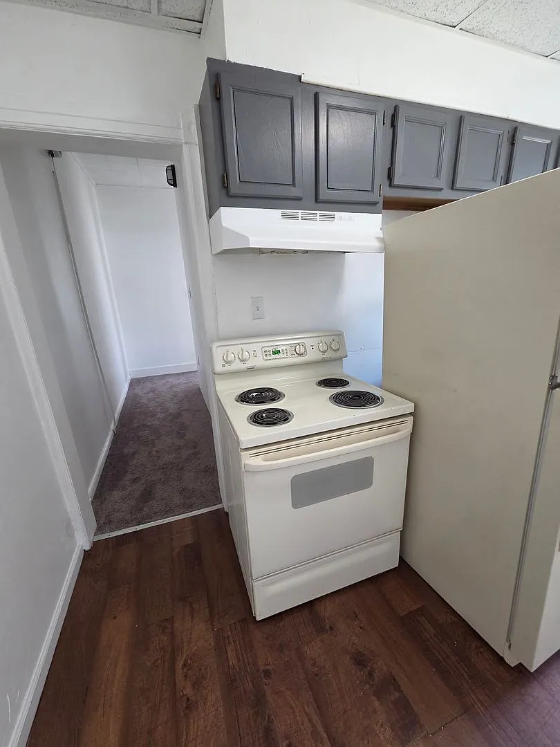 641 N. Howard Street — Photo 4