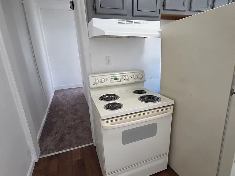 641 N Howard St — Photo 4