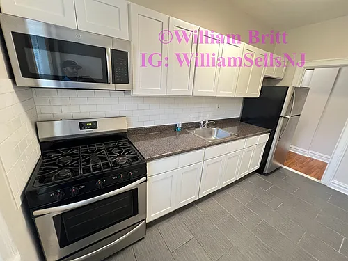 115-117 Fairview Ave #39 Photo 1 115-117 Fairview Ave #39 Photo 1