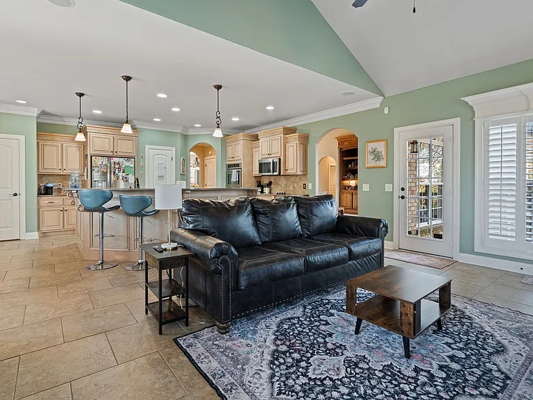223 Hidden Harbour Dr — Photo 19