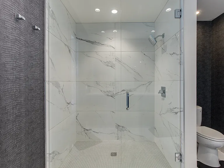 4422 N 75th St #7011 — Photo 11