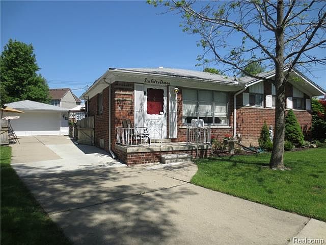 1st image of 653 Michelle Ct