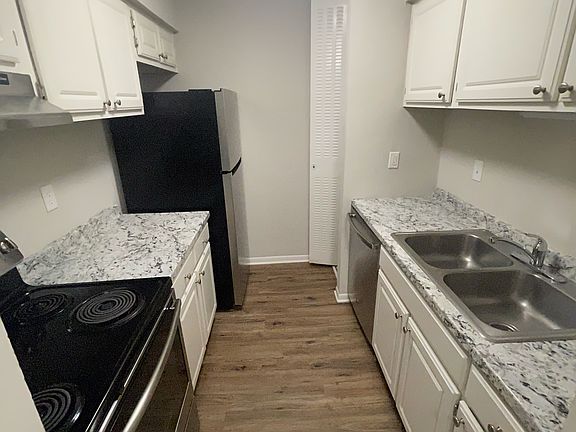 2nd image of 209 Orchard Trace Ln APT 6