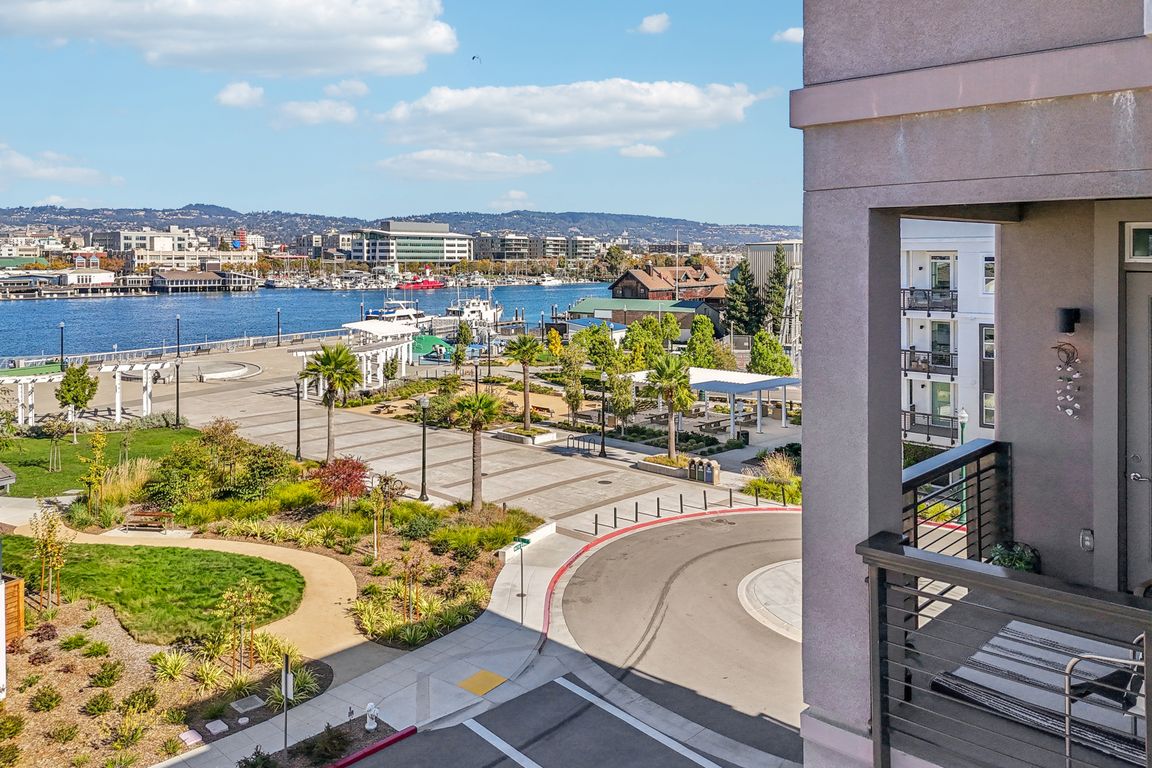 next background image