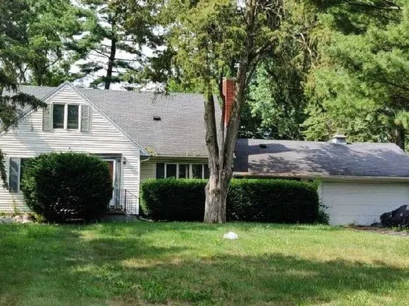 3800 W Holmes Rd, Lansing, MI 48911