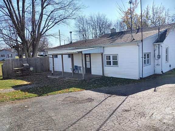 2nd image of 100 North St