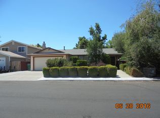 879 Palmwood Dr, Sparks, NV