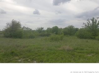 18312 S View Point Ct, Collinsville, OK 74021