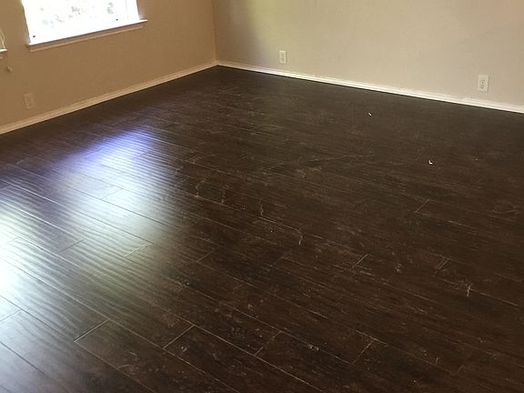 4th image of 2212 Stoneleigh Pl