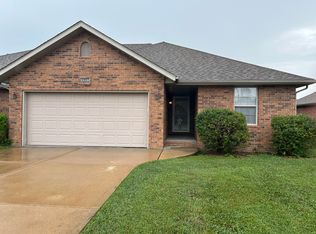 5508 N 13th Ave, Ozark, MO 65721