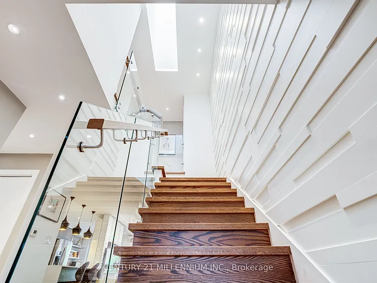 30 Queensmill Ct — Photo 20