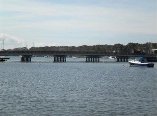 27 Green Meadow Ln, East Falmouth, MA 02536