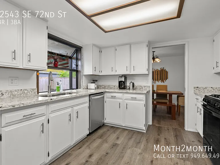 12543 SE 72nd St — Photo 15
