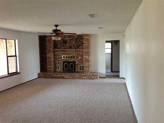 2nd image of 2104 Echols Ave