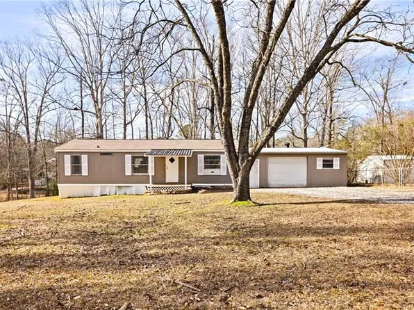 725 Lee Road 307 Rd, Phenix City, AL 36867