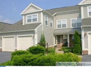 302 Oak Hill Ln, Reading, PA 19610
