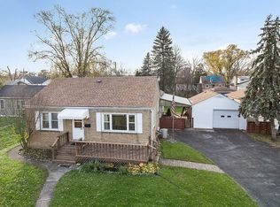 3528 Green St, Steger, IL 60475