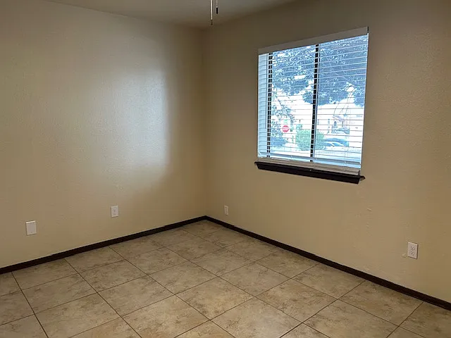 3290 Venus St #D — Photo 11