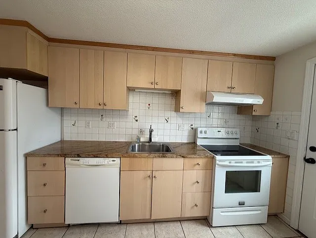 2 bed, 812 sqft, $2,675 — Photo 4