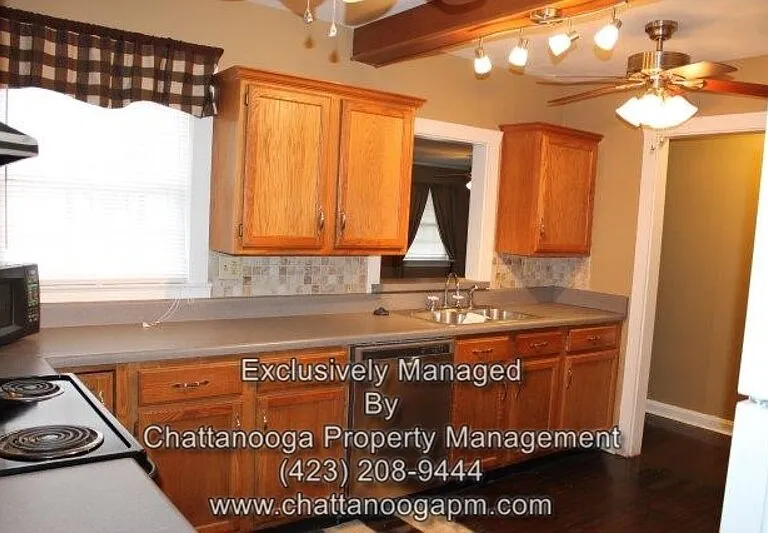 3618 Anderson Ave — Photo 8