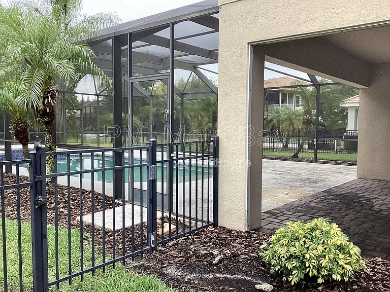10886 Cory Lake Dr — Photo 68