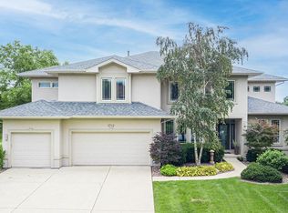 3712 Tall Grass Dr, Naperville, IL 60564