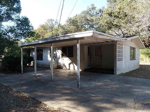 3rd image of 1013 Deason St