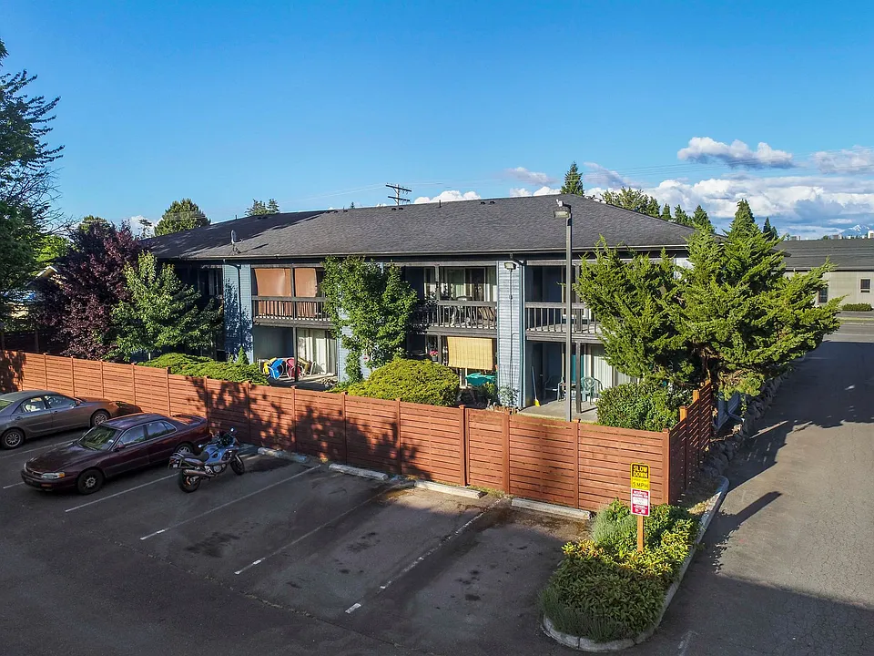 7234 47th Ave NE