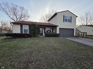6106 Old Mill Dr, Indianapolis, IN 46221