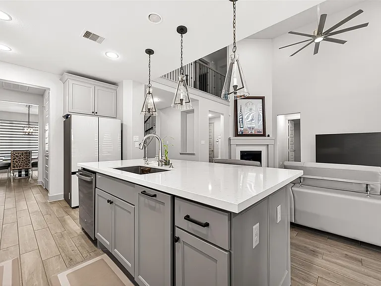 2506 Falling Fig Ln — Photo 17