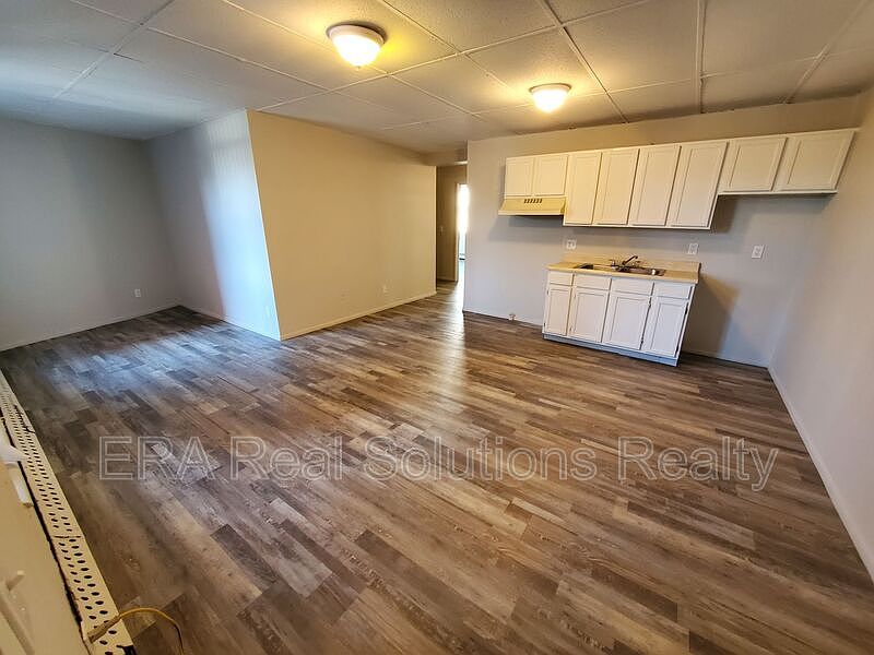 1st image of 211-217 W McMicken Ave #211217
