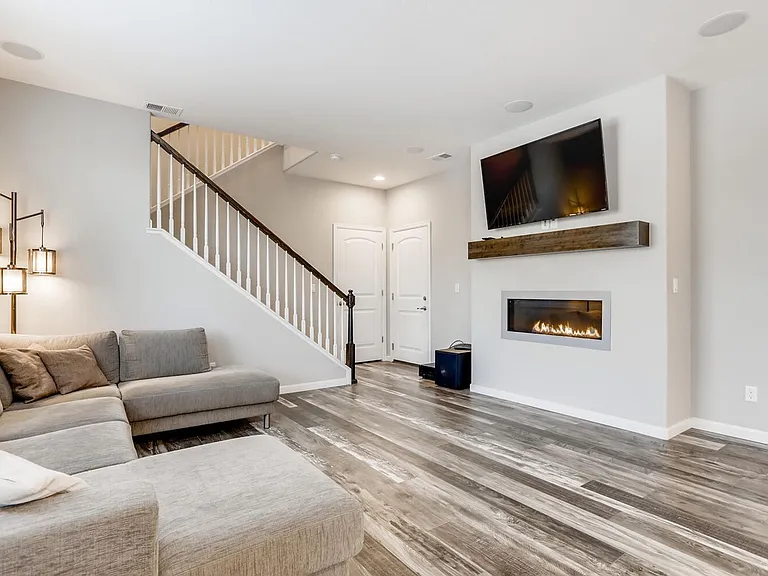 25541 E Cedar Pl — Photo 5