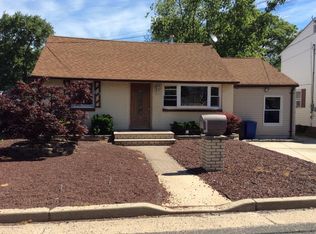 23 Collins Ave, Port Monmouth, NJ 07758