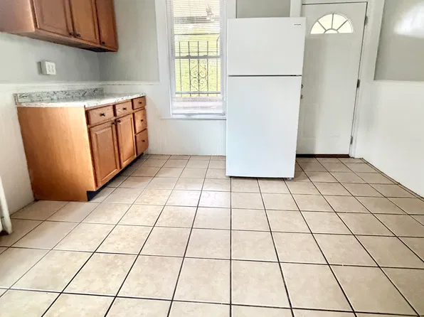 429 Ellsworth Ave, New Haven, CT