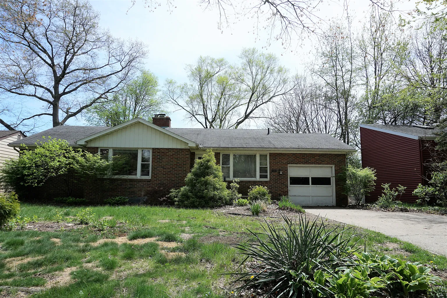 1207 W Union St photo 1